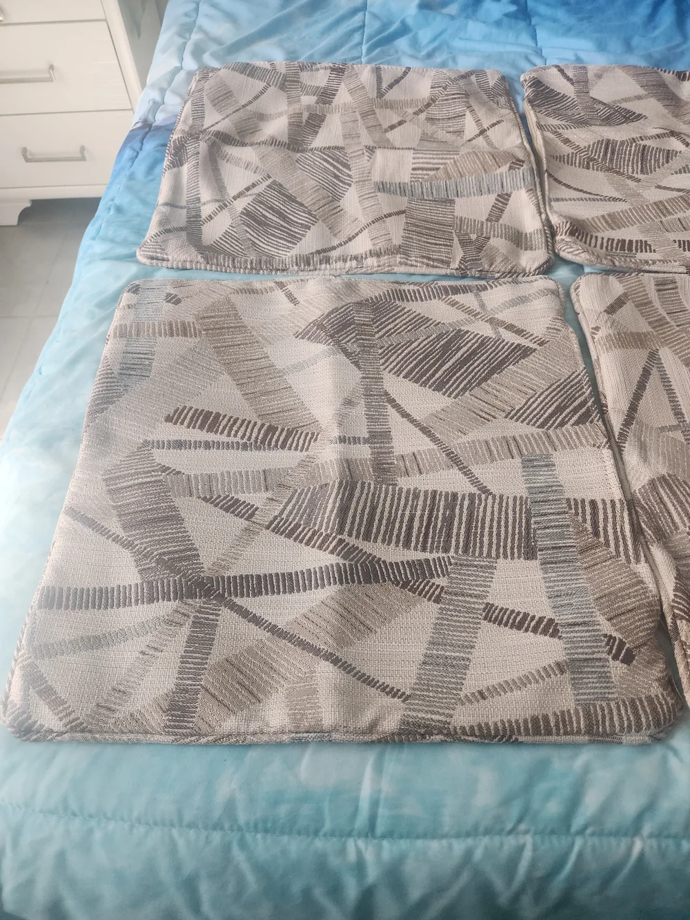 Set of 4 Geometric Euro Square Pillow Shams Zip Closure Gray White 17in x 17in